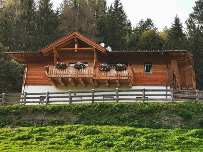 Bruecklerhof Apartment Haus im Ennstal Luaran gambar